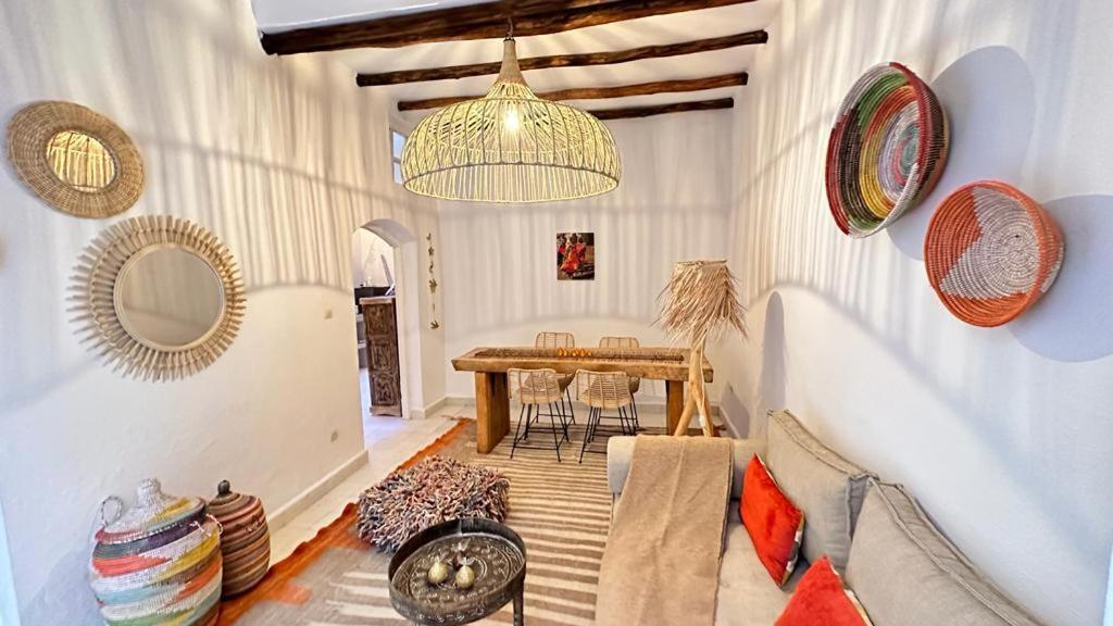 En Plein Coeur De La Medina Apartment Есувейра Екстериор снимка